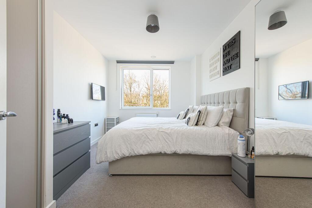 Medawar Drive, Mill Hill, NW7, London